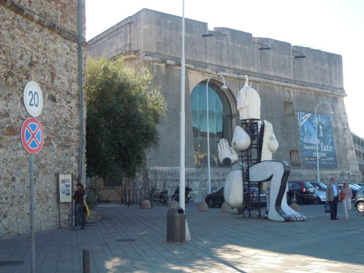 Una Porta Sul Porto Antico Genua Exterior foto