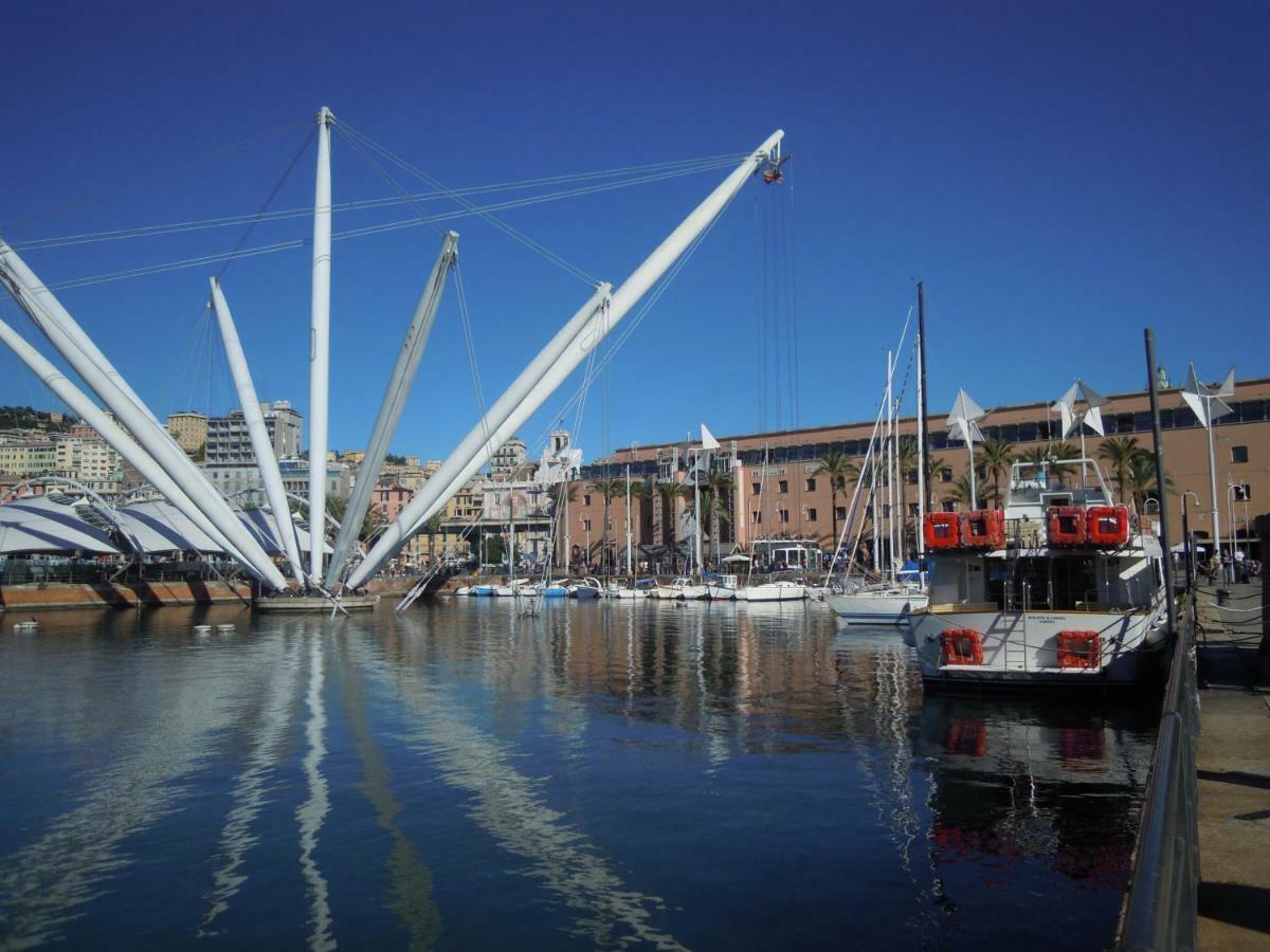 Una Porta Sul Porto Antico Genua Exterior foto